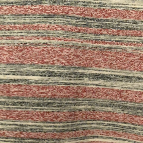 NWOT LULAROE CLASSIC T - Picture 3 of 3